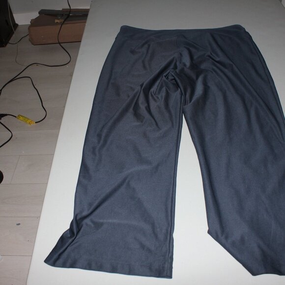 Blue Nike Athletic Capris Size Large - Picture 4 of 5
